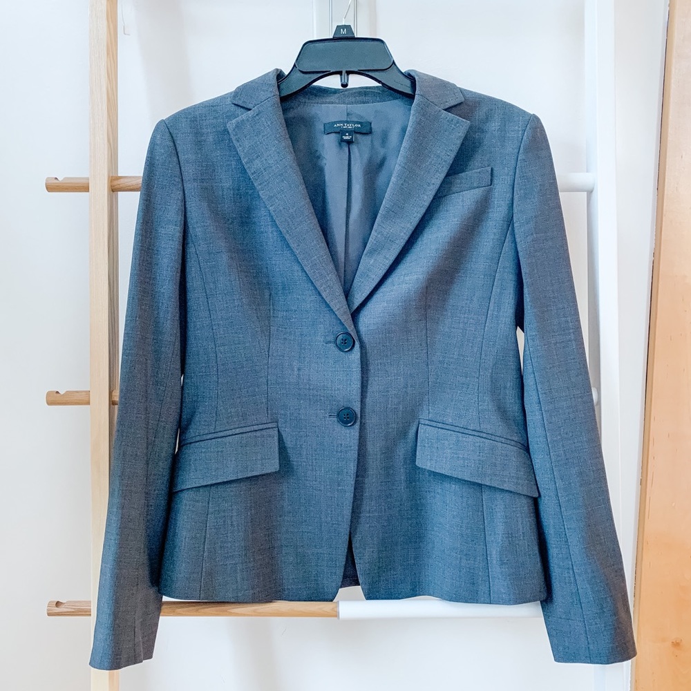 Ann Taylor Size 4 Charcoal Suit Set